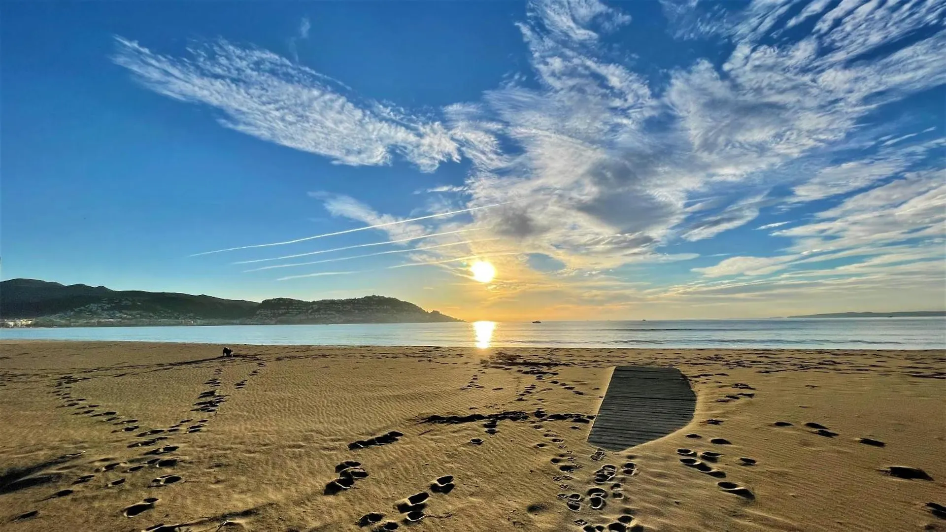 Lägenhet Precioso Apartamento En Roses Con Parking Cerca De Playa
