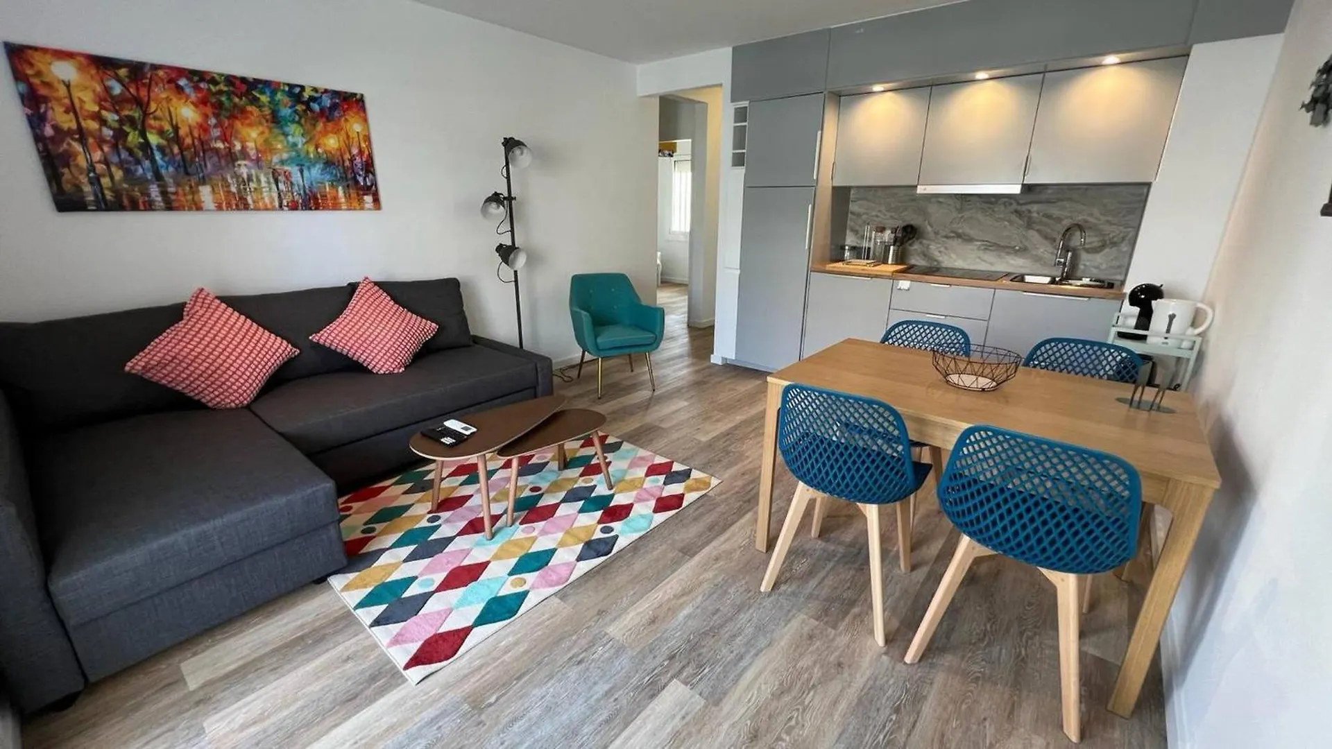 Apartment Precioso Apartamento En Roses Con Parking Cerca De Playa
