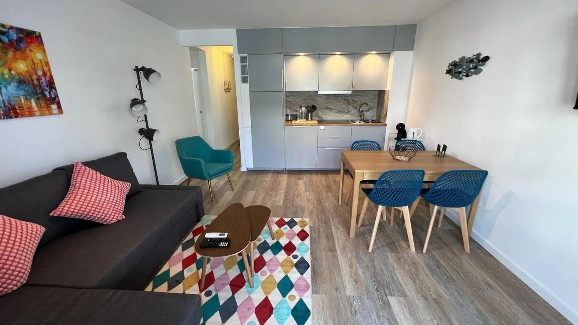 Precioso Apartamento En Roses Con Parking Cerca De Playa 0*,