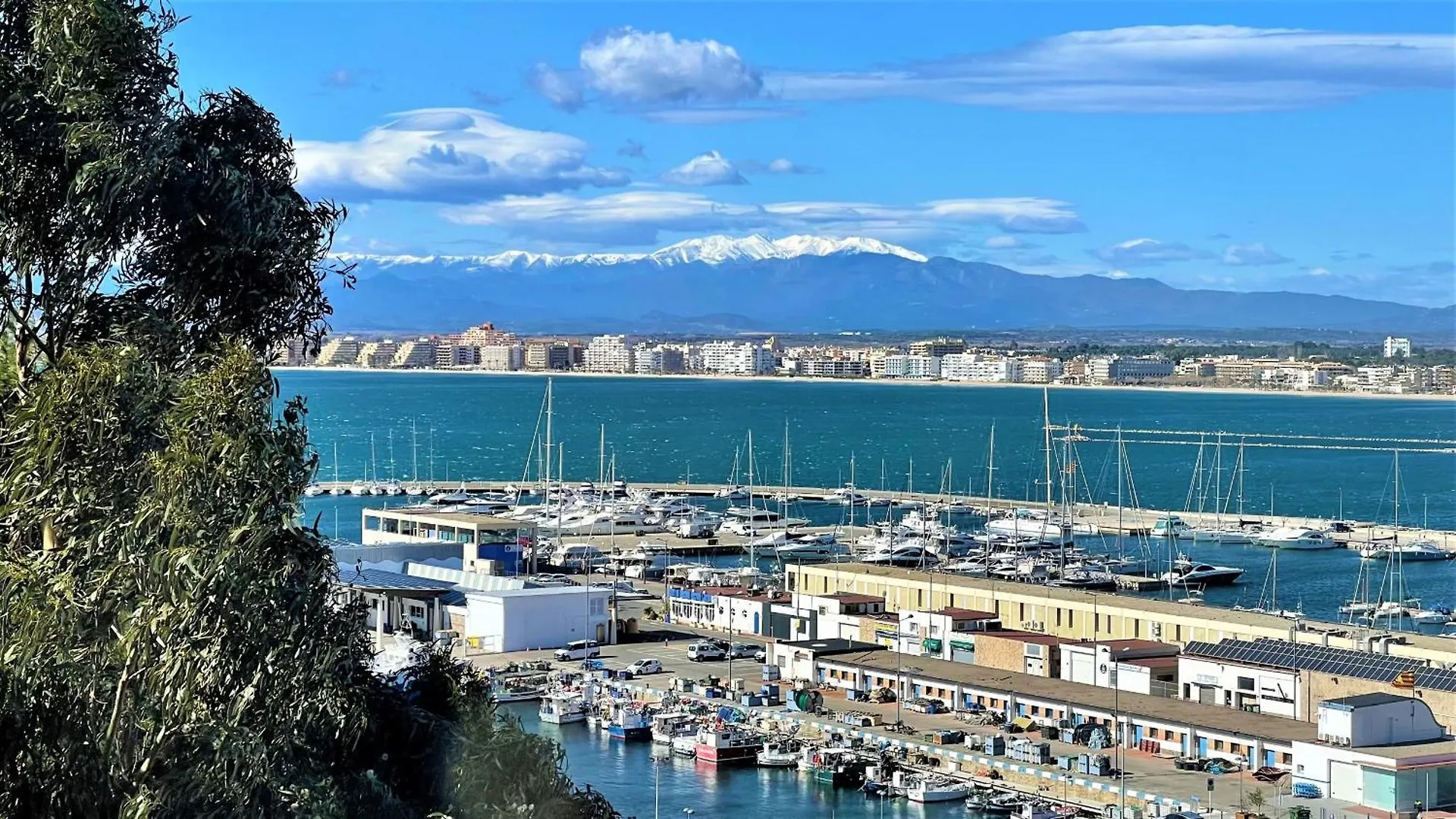Lägenhet Precioso Apartamento En Roses Con Parking Cerca De Playa